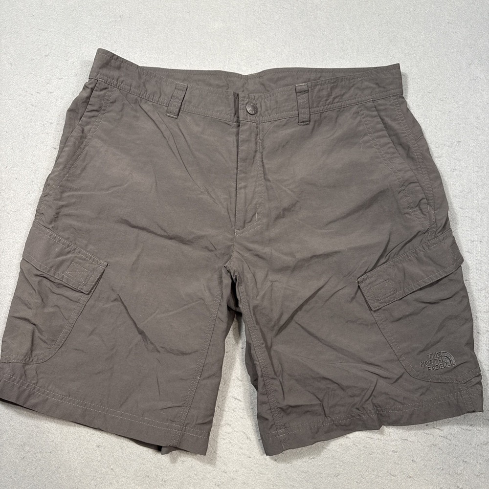 The North Face Mens 36 Gray Nylon Shorts Cargo Outdoor Hiking Performance
